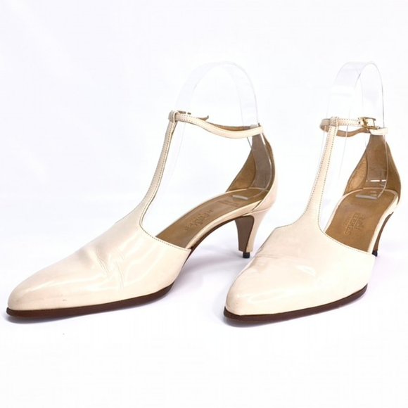 Hermes Shoes - Auth HERMES Vintage Patent Leather Kitten Pumps